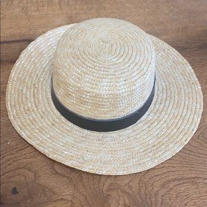 Lack of color women’s Boater hat